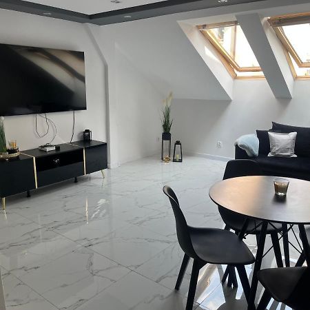 Apartament Mazurski Sen ギジツコ エクステリア 写真